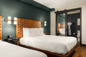 Double Queen Guestroom